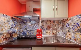 Casa Lefteritsa
